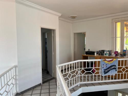 Aruanã Yellow House