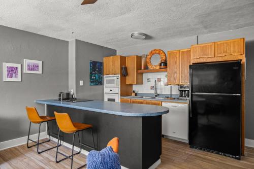 Condo - 2 min walk to beach Condo - 2 min walk to beach