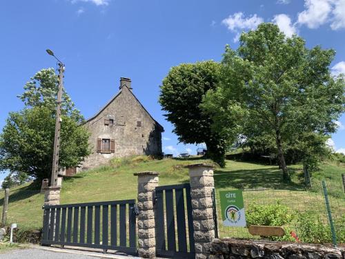 Gîte de caractère avec billard, cheminée, jardin clos et animaux acceptés - FR-1-742-611 Gîte de caractère avec billard, cheminée, jardin clos et animaux acceptés - FR-1-742-611