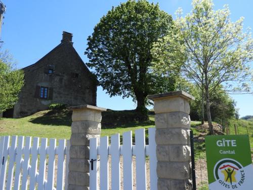 Gîte de caractère avec billard, cheminée, jardin clos et animaux acceptés - FR-1-742-611 Gîte de caractère avec billard, cheminée, jardin clos et animaux acceptés - FR-1-742-611