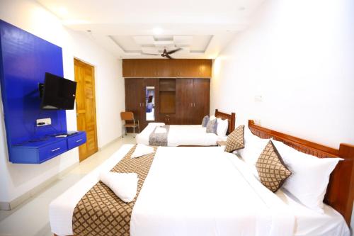 View, Hotel Starlight Chennai near DLF,L&T,Miot,Tradecenter,Ramachandra medical coll in Chennai
