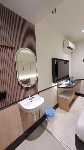 Urban Sunday, Jalan Langgar