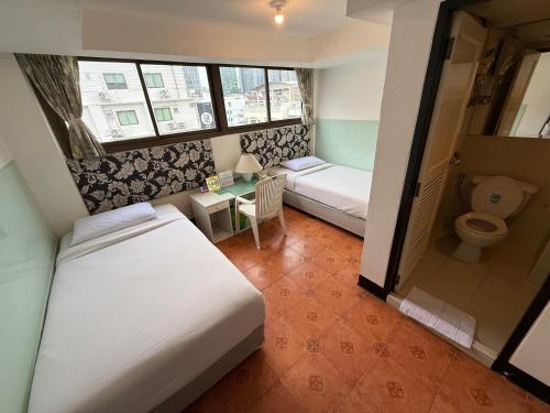 room detail thumbnail 0