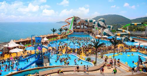The Ocean Resort in Ssangbong-dong