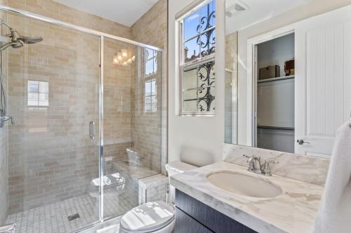 PGA Signature Luxury finishes and furnishings walk to ERNIES