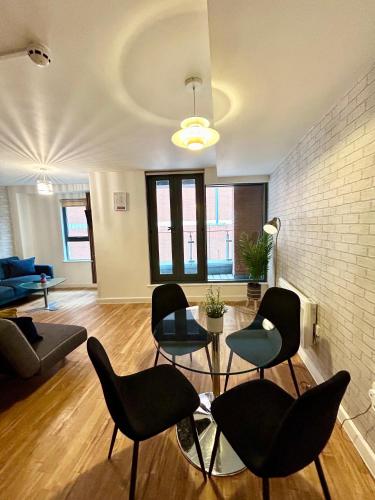 Picture of Lovely 2 - Bedroom Condo In Manchester City Centre