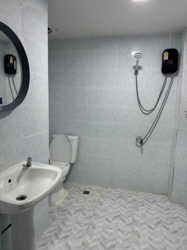 GM6 - Samyan 4floors, 4mins walk to Bantadtong, Bangkok (photo 10)
