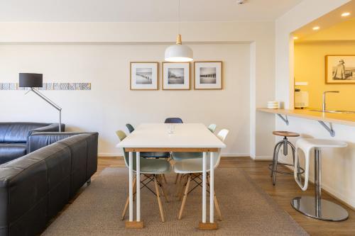 New Yorker House 41 - image 2