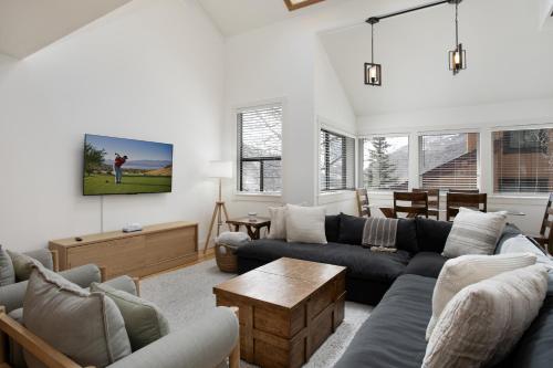 3094 Booth Falls Road condo, Vail