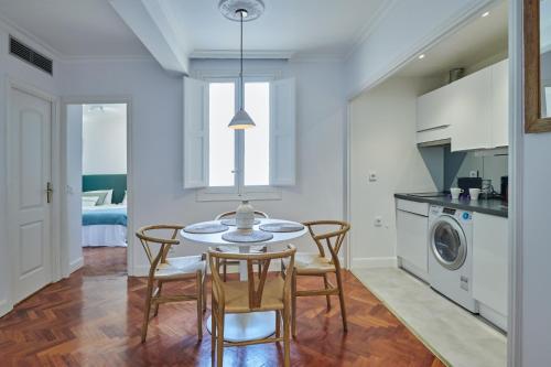 Apartamento III Alcalá-Retiro. Ideal parejas - image 12