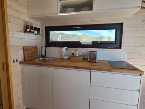 virtuve, De la Luz Ecolodge by Tiny Away in Polopos