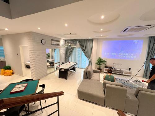 Fairy 2 Pool Villa 22 Pax Karaoke & Huge Event Space Fairy 2 Pool Villa 22 Pax Karaoke & Huge Event Space