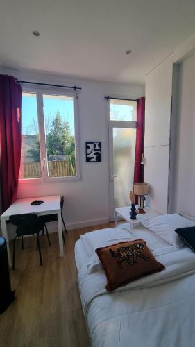 Studio Droite Calme Proche Gare Climatisation, Bordeaux (Foto 4)