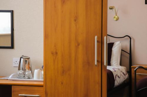 The Claremont - image 12