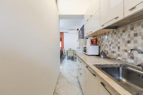 Apartment image 10