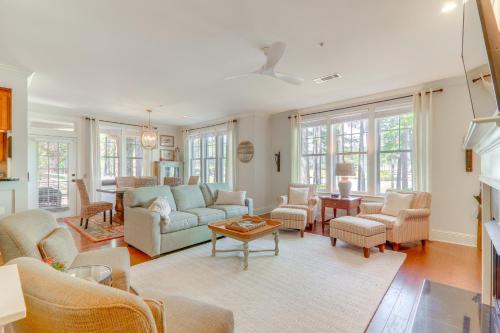 Lakefront Oconee Vacation Rental with Patio and Views! in 格林斯伯勒