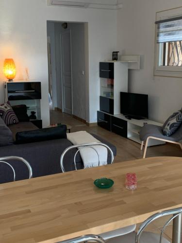 Location Frejus near Kyriad Centre Frejus - Saint Raphael
