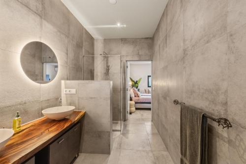 Two-Bedroom Apartment with Balcony image 10