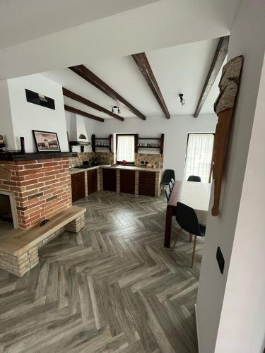 Hașca Chalet (Hasca Chalet) in Poiana Micului