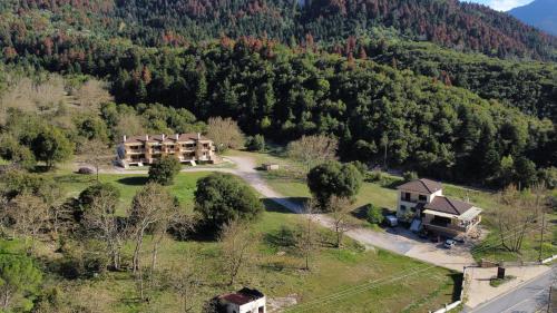 ΕΣΠΕΡΙΔΕΣ in Kalavryta