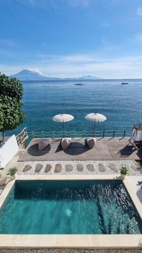 LA Beach Nusa Penida in Nusa Penida