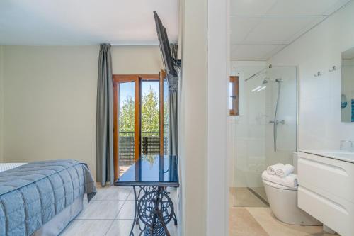 Hotel Montmar - image 8