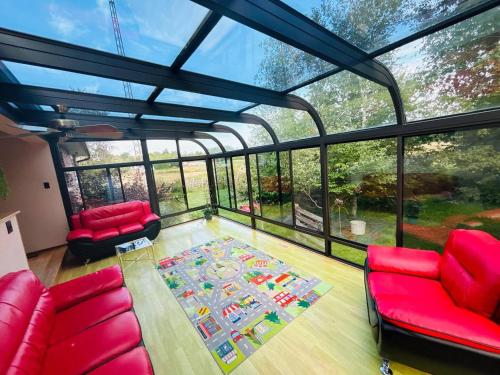 Charming Farmhouse in Graftona (ON)