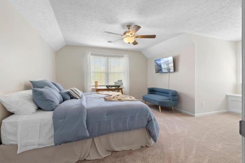 Cozy Cottage for 6 Pet Fenced - image 11