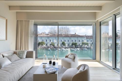 2 bedrooms, 3 beds
