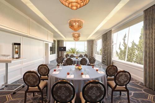 674765789 Claremont Resort & Club