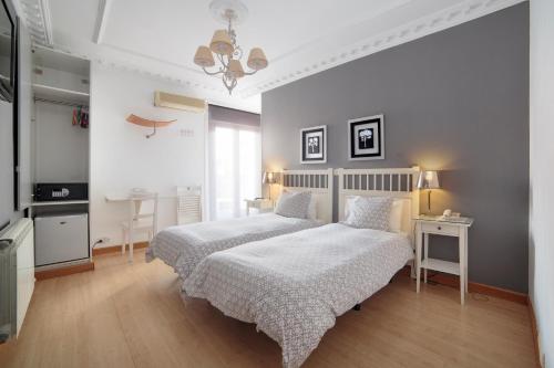 Hostal Adriano - image 2