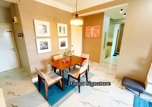 D'luna Homestay Terengganu SEA VIEW / DRAWBRIGE VIEW / NEAR HSNZ, KTCC, DRAWBRIGE in Kuala Terengganu