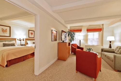 Elite Suite with Two Queen Beds room in San Carlos Hotel