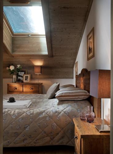 1 double bed, 2 twin beds, 1 sofa bed