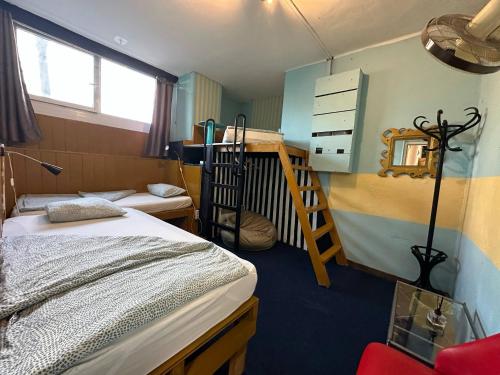 Baroque Hostel & Coworking Room Type - Single Bed in 3-Bed Mixed Dormitory Room