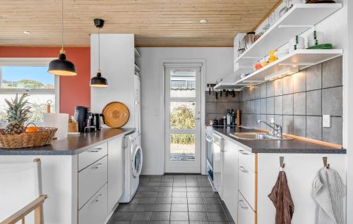 Mutfak, 2 Bedroom Cozy Home In Kerteminde in Kerteminde