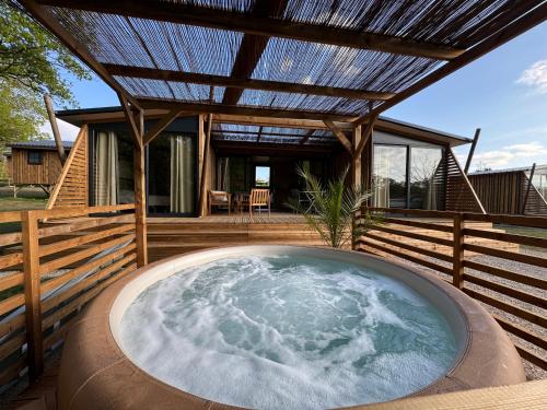La Buissonniere Lodges in Chisseaux