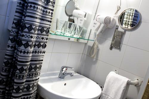 Hostal Adriano - image 12