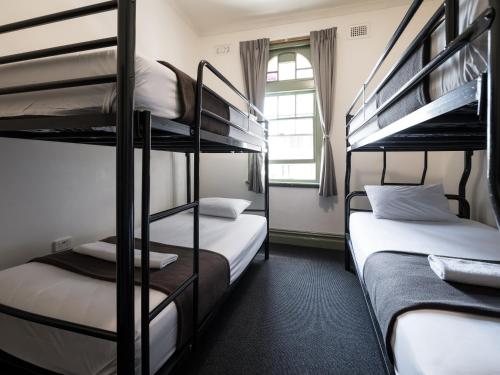 Sydney Central Inn - image 12