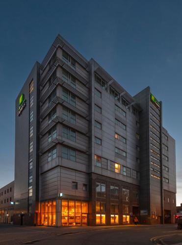 Holiday Inn Express Swindon City Centre by IHG Hotel de charme Upper Stratton