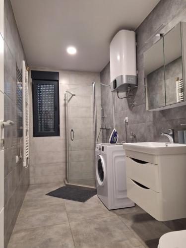 Apartman CENTAR NEVA - image 3