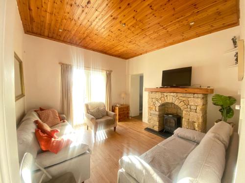 8 Croaghross House, Portsalon in Portsalon