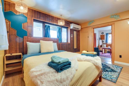 Walk to Trails Artsy Mtn-View Getaway in Vernon! in 伯纳德斯頓 (MA)