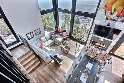 Villa St-Laurent et spa - Au coeur de Charlevoix ! in 聖艾雲尼 (QC)