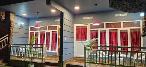 ระเบียง/ชานเรือน, S & B Dreams House in ไซเลนต์ แวลเลย์