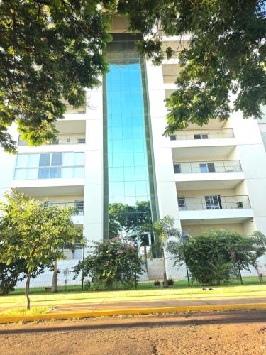 Apartamento proximo shopping, Dourados