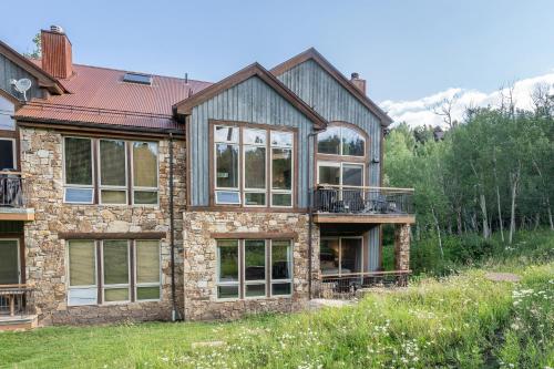 Brightside Chalet by Exceptional Stays - image 3