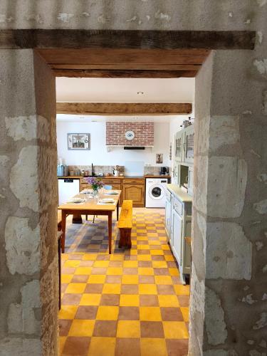 Gîte Chez Renée (Gite Chez Renee) in Azay Le Ferron