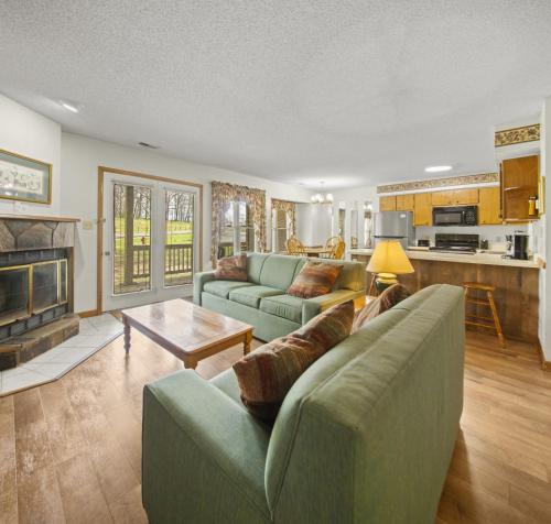 Hiawatha West Lake Tansi by Coolvacay in Lake Tansi (TN)