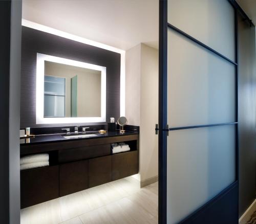 Hotel Vin, Autograph Collection in Grapevine, USA